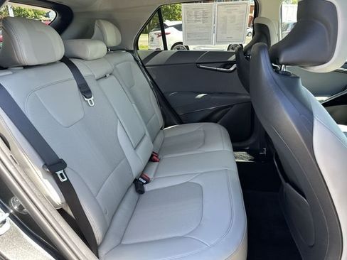 Used 2023 Kia Niro EX FWD image 27