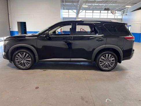 Used 2022 Nissan Pathfinder SL w/ SL Premium Package image 6
