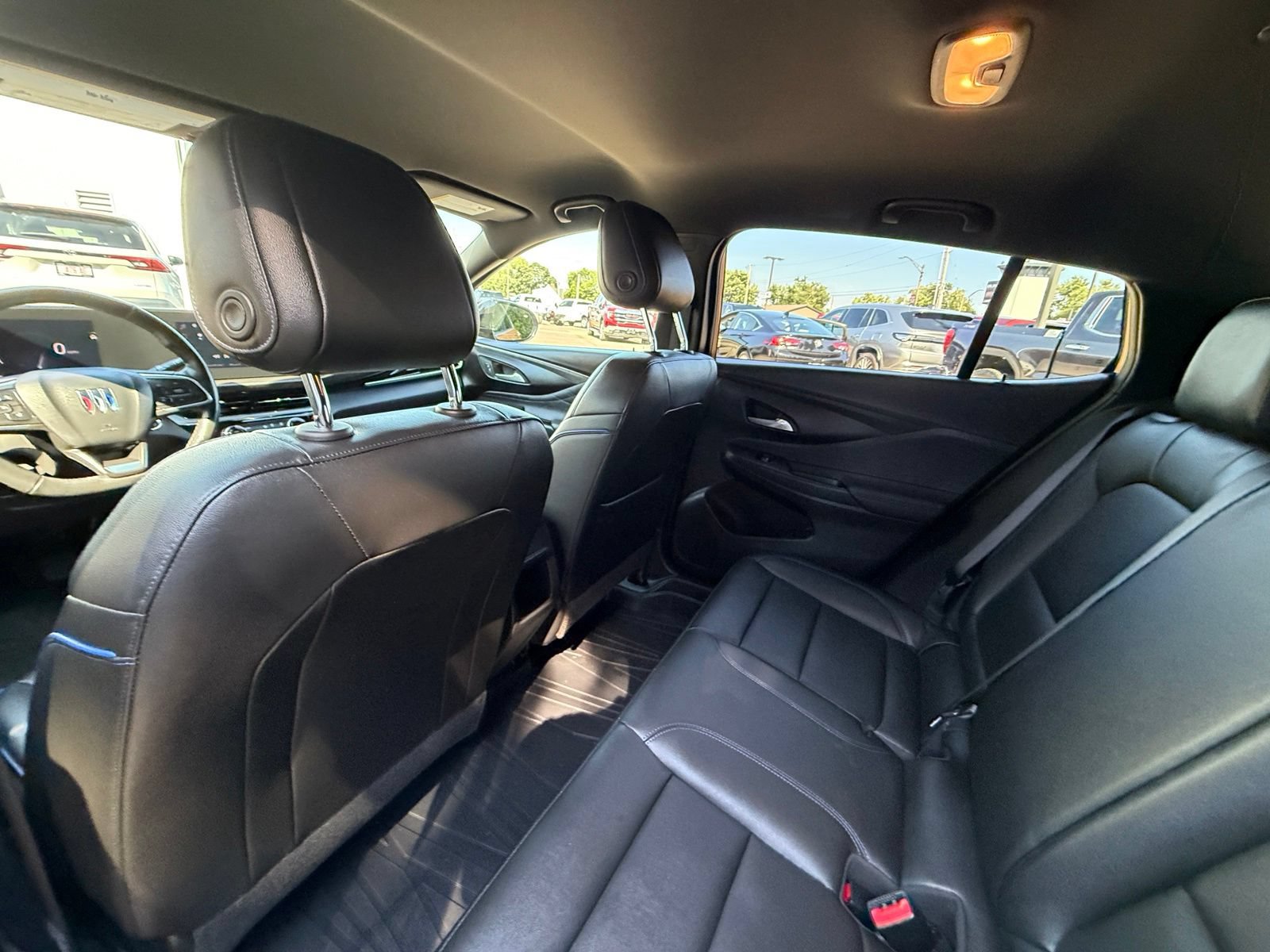 Used 2024 Buick Envista Sport Touring w/ Convenience I Package FWD image 24