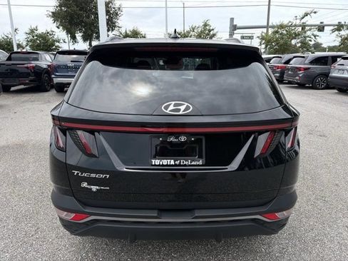 Used 2022 Hyundai Tucson SEL w/ Convenience + Premium Package FWD image 3