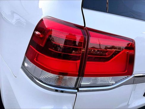 Used 2017 Toyota Land Cruiser AWD/4WD image 23