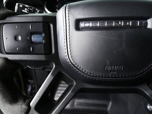 Used 2023 Land Rover Defender 110 V8 image 10