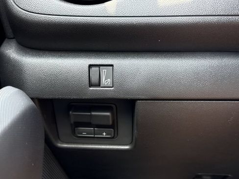 Used 2026 Chevrolet Colorado Trail Boss AWD/4WD image 17
