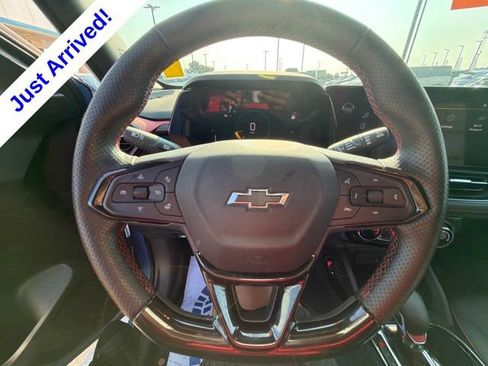 Used 2024 Chevrolet TrailBlazer RS FWD image 23