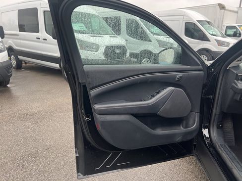 Used 2025 Ford Mustang Mach-E Select w/ Comfort Package Lite image 16