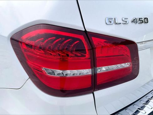 Used 2019 Mercedes-Benz GLS 450 4MATIC image 29