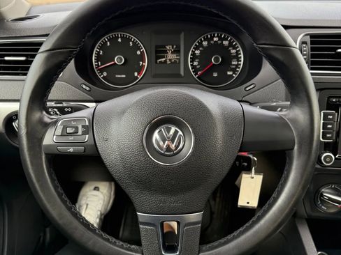 Used 2013 Volkswagen Jetta SE image 20