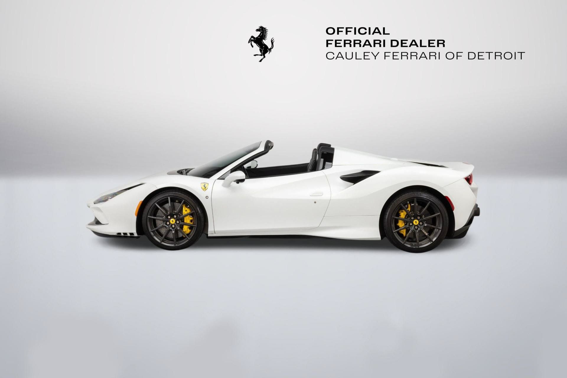 Certified 2022 Ferrari F8 Tributo RWD image 5