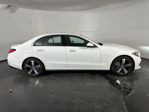 Used 2025 Mercedes-Benz C 300 Sedan image 9