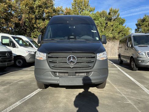New 2025 Mercedes-Benz Sprinter 2500 image 2