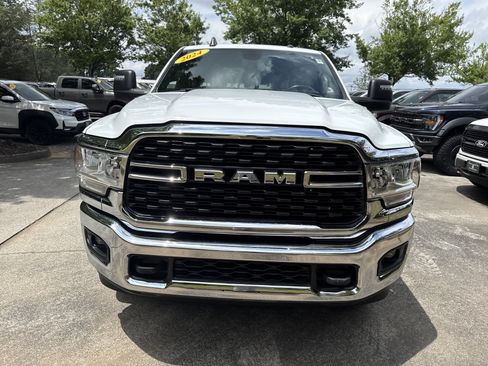 Used 2024 RAM 3500 Big Horn AWD/4WD image 2