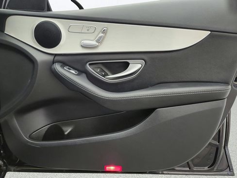 Used 2017 Mercedes-Benz C 300 4MATIC Sedan image 27