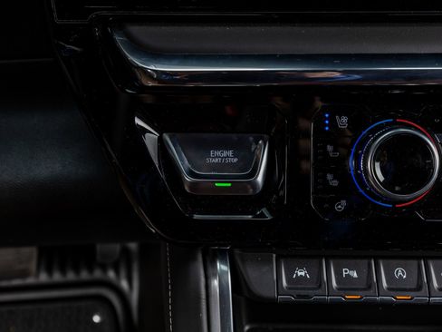 Used 2025 GMC Sierra 1500 Denali Ultimate image 23