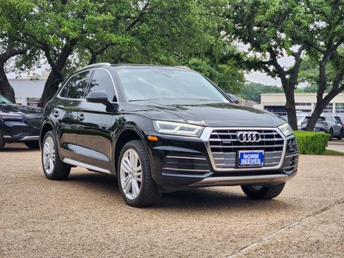 Used 2018 Audi Q5 2.0T Premium Plus w/ Premium Plus Package AWD/4WD image 3