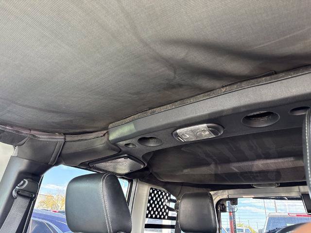 Used 2016 Jeep Wrangler Unlimited Sahara w/ Max Tow Package AWD/4WD image 15