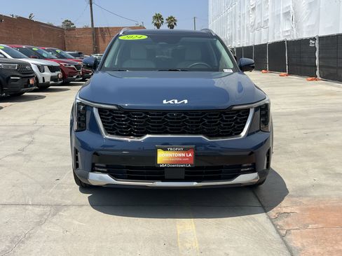 Certified 2024 Kia Sorento SX image 9