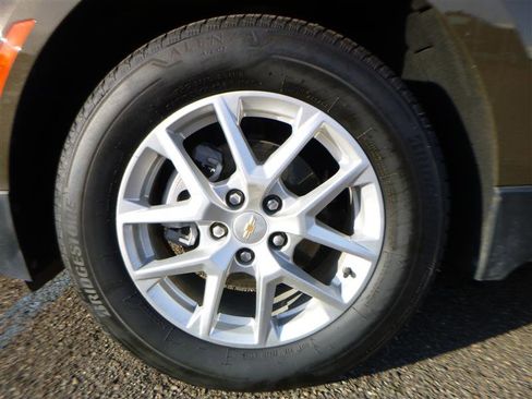 Used 2024 Chevrolet Equinox LT image 21