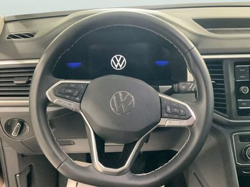 Used 2023 Volkswagen Atlas SE AWD/4WD image 10