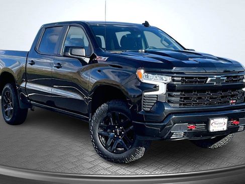 Used 2024 Chevrolet Silverado 1500 LT Trail Boss w/ Convenience Package II image 13