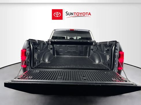 Used 2020 Ford F150 Lariat RWD image 33