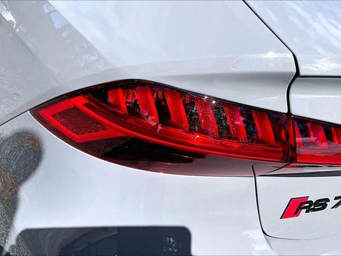 Used 2024 Audi RS 7 Performance AWD/4WD image 29