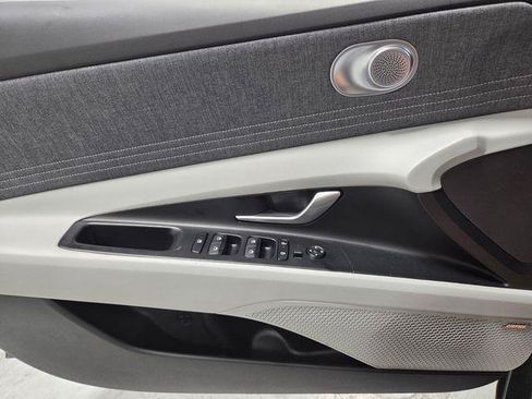 New 2026 Hyundai Elantra Limited FWD image 26