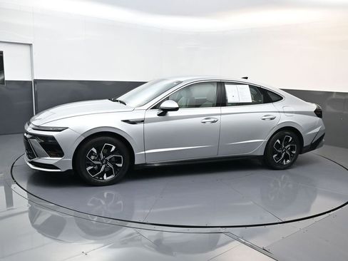 Certified 2025 Hyundai Sonata SEL image 6