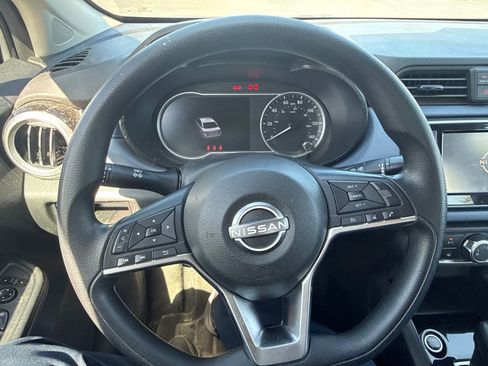 Used 2024 Nissan Versa SV FWD image 20