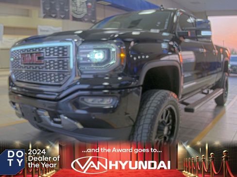 Used 2018 GMC Sierra 1500 Denali w/ Denali Ultimate Package image 1