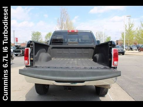 Used 2017 RAM 2500 Laramie w/ Convenience Group AWD/4WD image 10