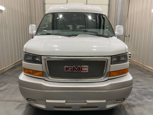 Used 2014 GMC Savana 1500 RWD image 2