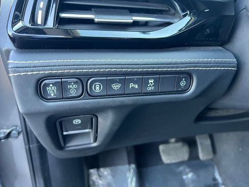 Used 2022 Acura MDX SH-AWD w/ Advance Package image 17