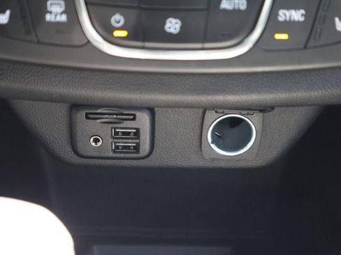 Certified 2023 Chevrolet Traverse RS w/ LPO, Floor Liner Package image 25