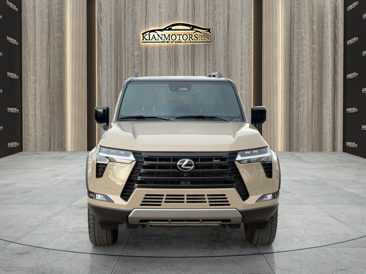 Used 2025 Lexus GX 550 AWD/4WD image 2