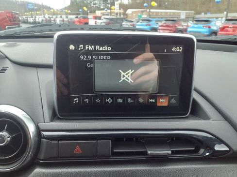 Used 2018 MAZDA MX-5 Miata RF Grand Touring image 21