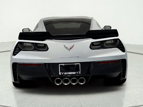 Used 2015 Chevrolet Corvette Z06 w/ 3LZ Preferred Equipment Group RWD image 4