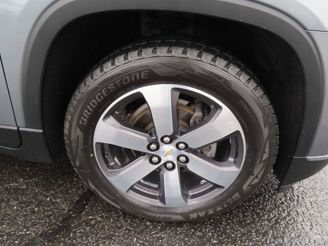 Certified 2019 Chevrolet Traverse LT w/ LT Premium Package AWD/4WD image 9