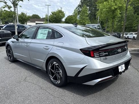 New 2026 Hyundai Sonata SEL FWD image 5