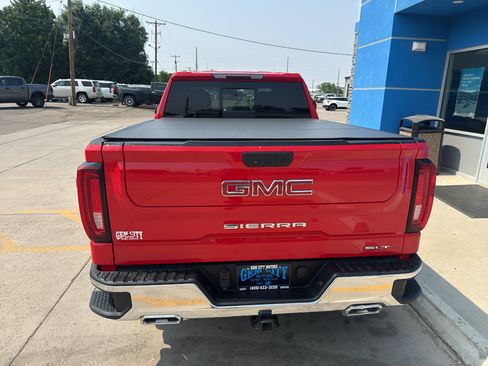 Used 2021 GMC Sierra 1500 SLT w/ SLT Premium Package AWD/4WD image 6