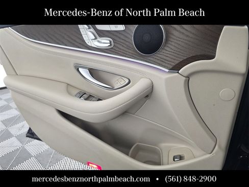 Used 2020 Mercedes-Benz E 350 4MATIC Sedan image 28