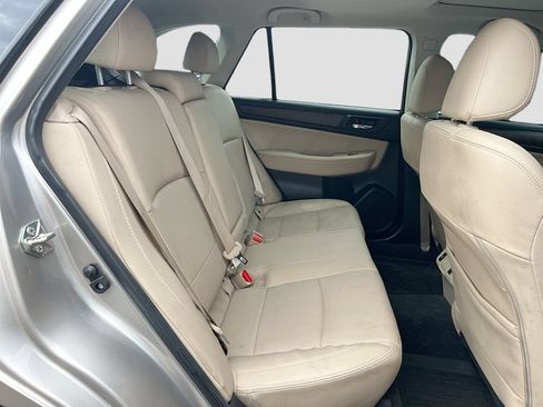 Used 2019 Subaru Outback 2.5i Limited w/ Popular Package #2 AWD/4WD image 29