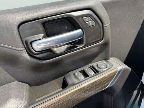 Used 2021 Chevrolet Silverado 1500 LT Trail Boss w/ Bed Protection Package AWD/4WD image 19