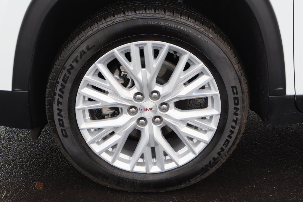 Certified 2026 GMC Acadia Elevation w/ Elevation Premium Package FWD image 35