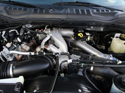 Used 2020 Ford F250 XLT AWD/4WD image 36