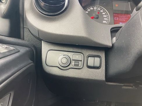 Used 2023 Mercedes-Benz Sprinter 2500 image 27