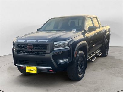 New 2025 Nissan Frontier PRO-4X w/ Pro Convenience Package