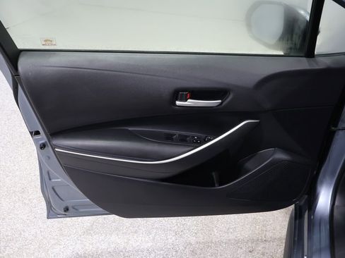 Used 2020 Toyota Corolla SE image 21