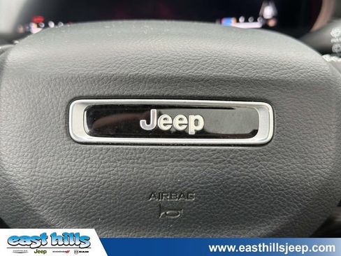 Certified 2023 Jeep Grand Cherokee L Laredo AWD/4WD image 31