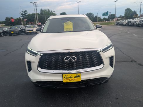 Used 2024 INFINITI QX60 Luxe AWD/4WD image 3