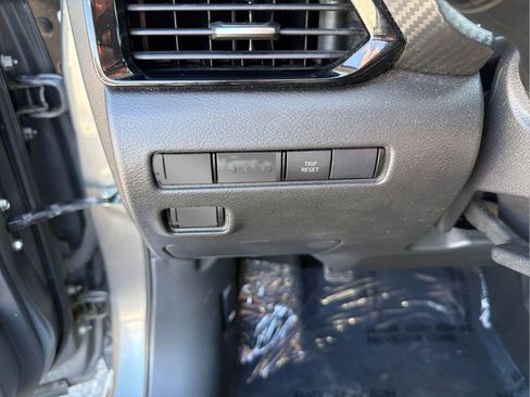 Certified 2024 Nissan Sentra SV FWD image 15